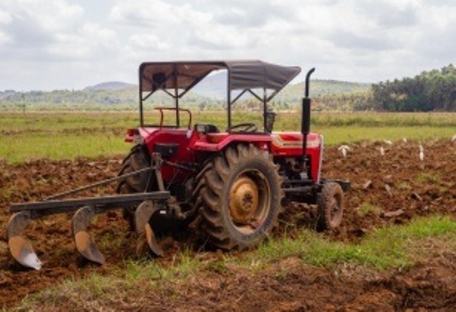 farm-tractors-market